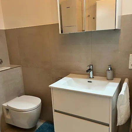 Schicke Gemuetliche Im Zentrum Апартаменты *