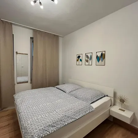 Schicke Gemuetliche Im Zentrum